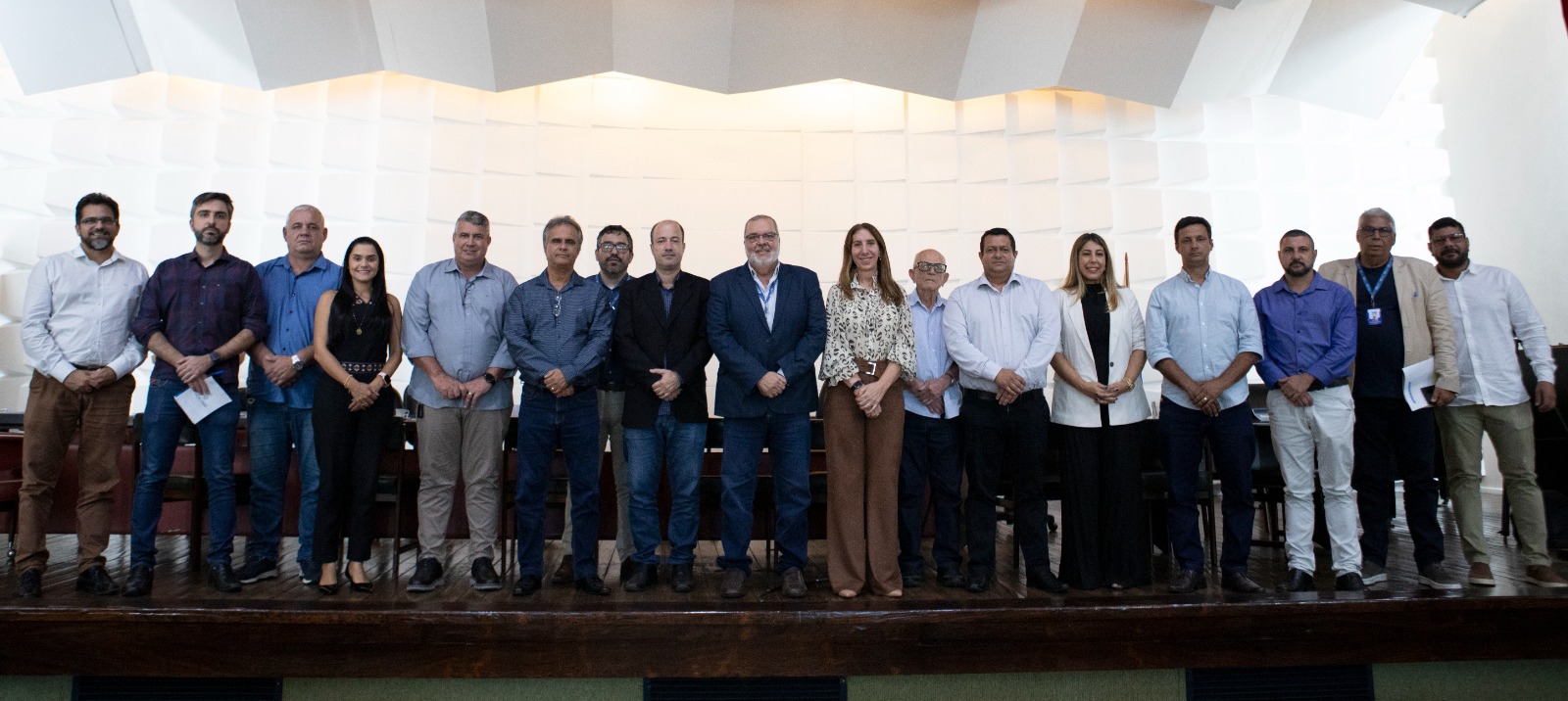 Encontro com secretário de Estado de Cidades Cidennf