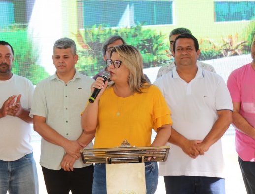 Francimara na Escola de Imburi ASCOM SFI Wagner Fraga