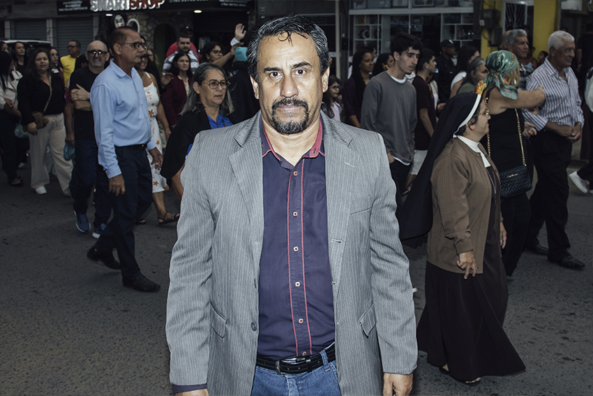 PASTOR CAMINHADA FAMÍLIA