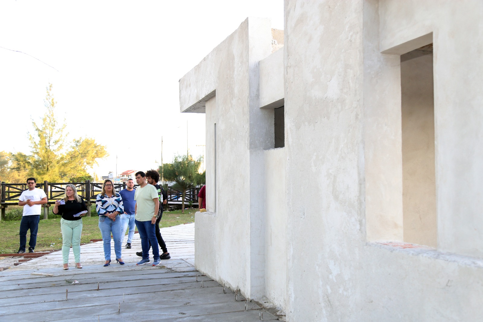 Santa Clara prefeita visita obras e anuncia pavimentação em 8 ruas ASCOM SFI Wagner Fraga 3