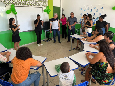 Prefeitura inaugura Sala Bilíngue para surdos em escola do Centro