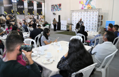 &quot;Café com Crédito” orienta empreendedores do município